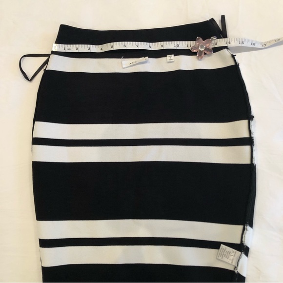 A.L.C. Campbell Striped Skirt Black White Size S - Picture 6 of 14